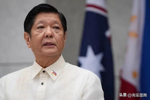总统拒绝下台，28万菲军作出选择，马科斯用7个字判老杜"死刑"