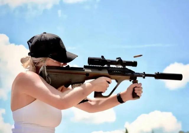 这把“塑料玩具枪”凭什么被40国特种部队疯抢?