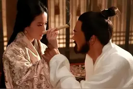 元朝一7旬老人，宠幸18岁侍女，第二天侍女苦苦要求老人写诗保命图片