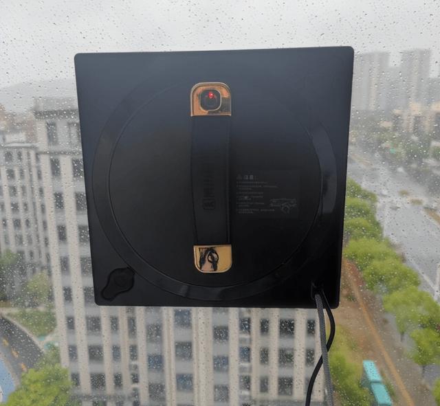 双十二擦玻璃器哪个牌子最好？2025年度擦窗机器人测评推荐