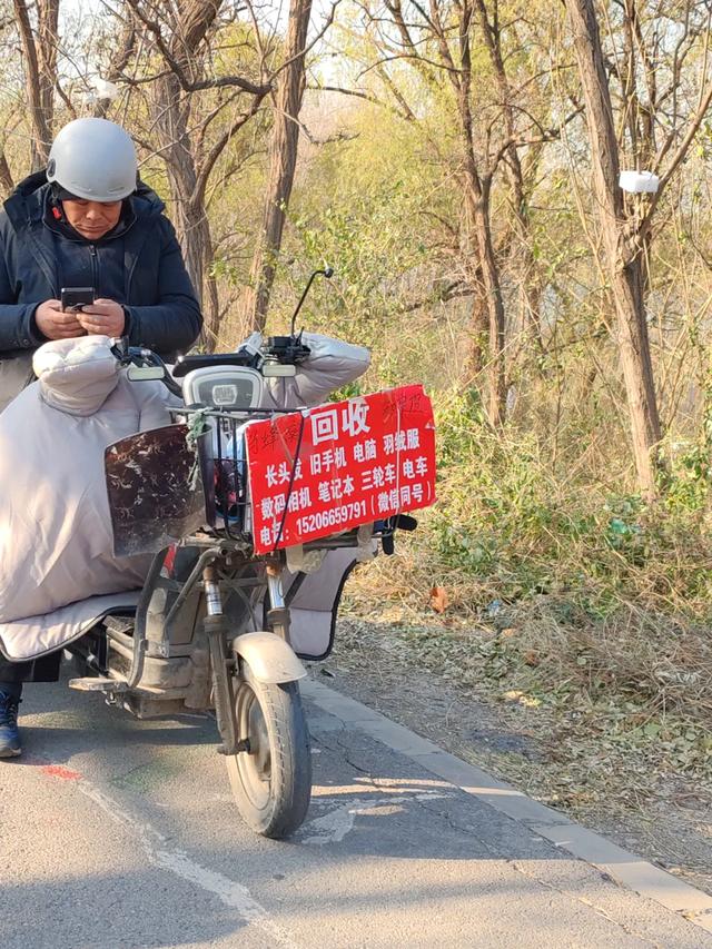记录德州:岔河河堤上的大集,人山人海,异常热闹