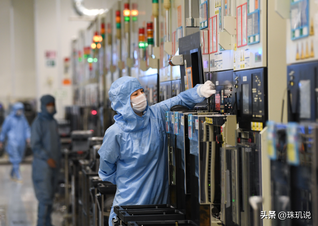 中美日上半年GDP差距断崖，美国15万亿，日本2.11万亿，中国呢