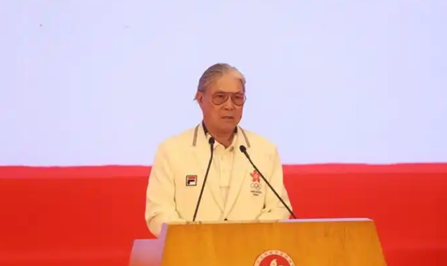 郭晶晶也没想到，79岁公公霍震霆再破天花板	，让整个豪门圈沉默了