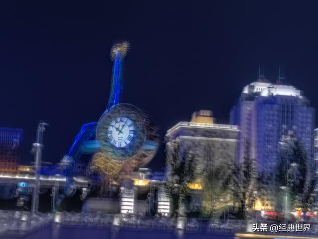 夜幕下的海河