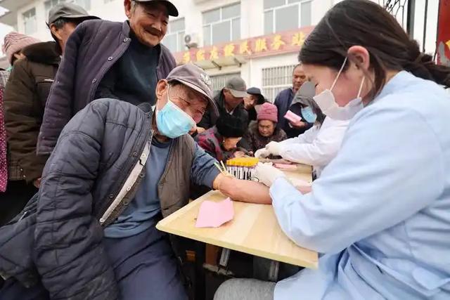 医生：老人若开始补充辅酶Q10，用不了多久，身体或出现5大变化