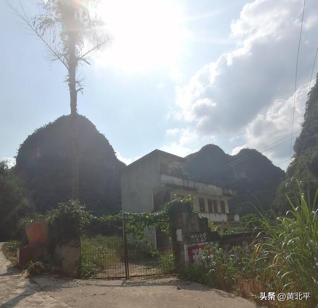 广西南宁市隆安县与崇左市天等县交界的小山村，有街道却没有赶集