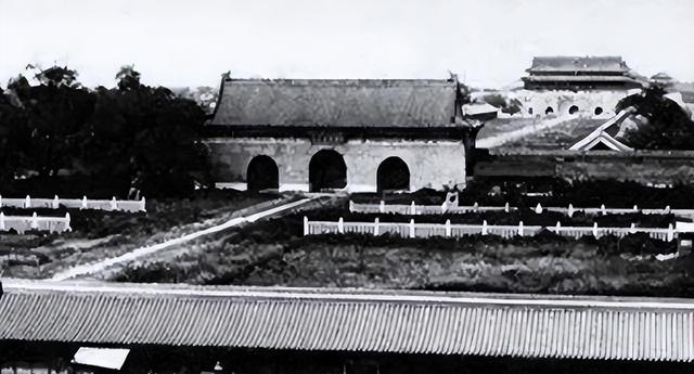 如果当初采纳梁思成先生的方案，北京将是世界上最宏伟的千年古都
