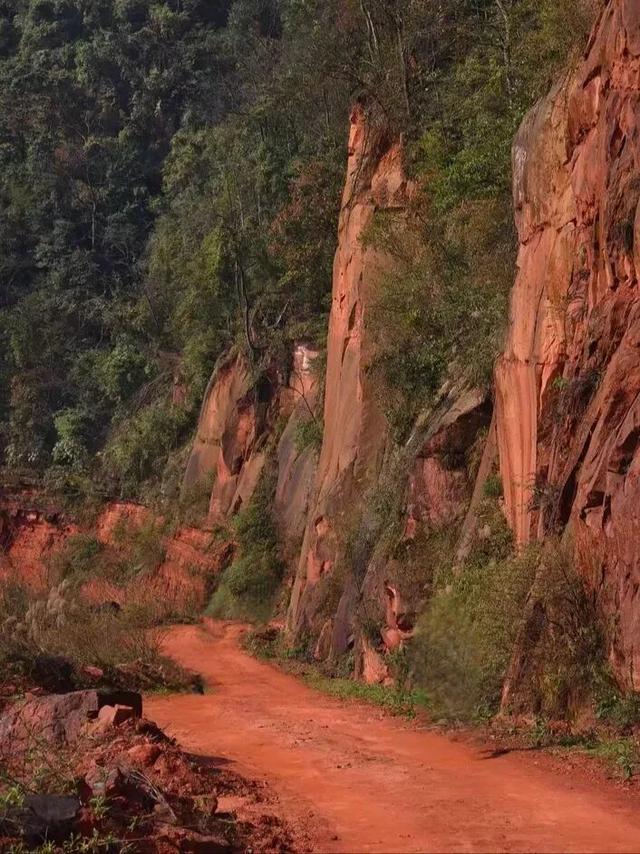 重庆江津大山里的古村落，买包盐巴要走5公里山路