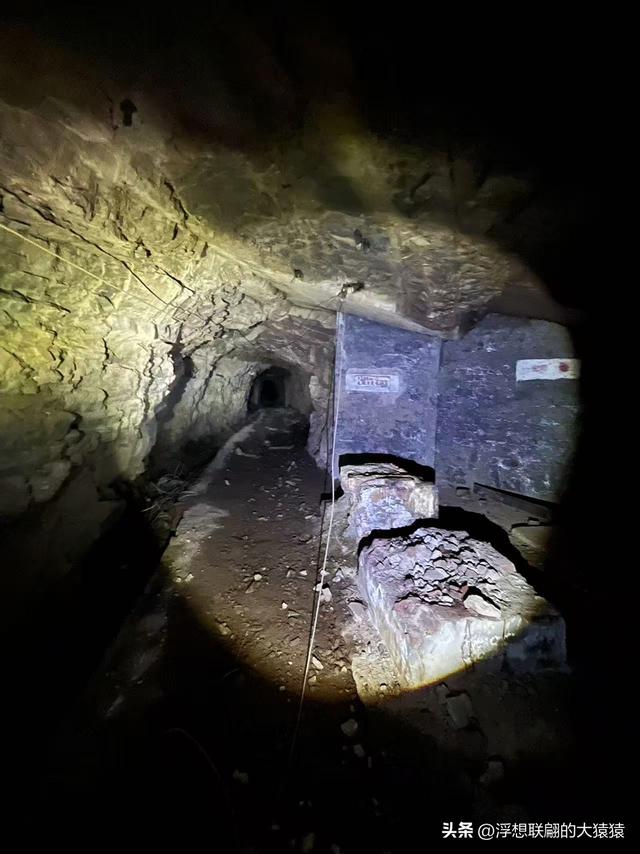 莱芜苗山镇铜山村里的汉代铜矿洞