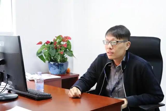 张巍：人形机器人终局是增量，逐际动力如何靠 90% 自研杀出重围？
