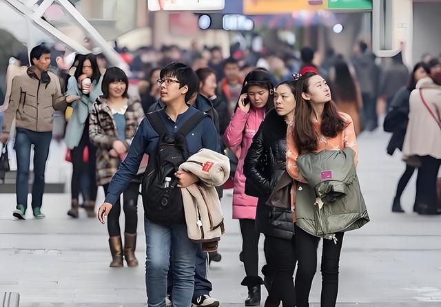 中国将迎人口死亡高峰！22年1041万，23年1100万，去年死亡多少？