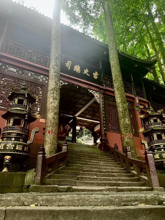 我是广州人，多次去成都后发现：这城市跟其他城市不一样的10个点