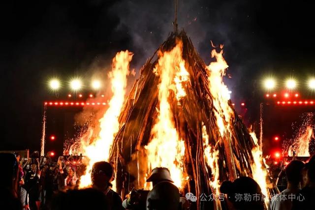 火把节，弥勒这里太火爆太嗨了！