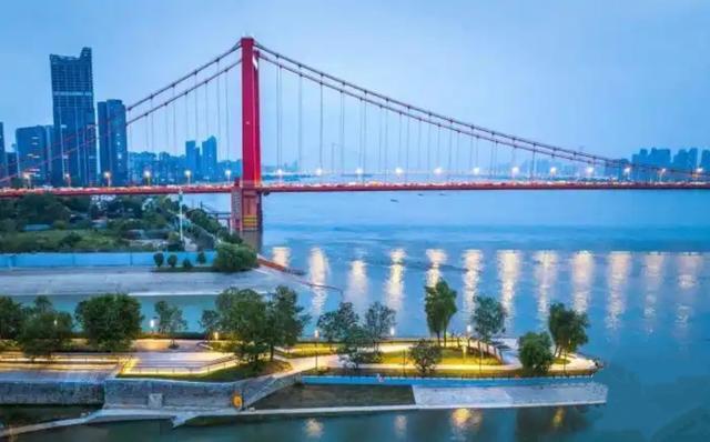 老居民来说武昌湾，为何一建成就成网红景点？原来有如此多的故事