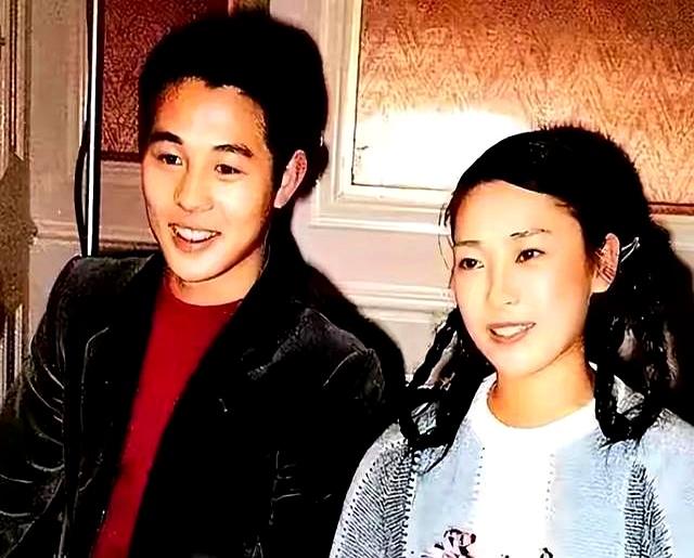 2005年黄秋燕再婚，在美国开了美容院日子温馨幸福，现定居北京