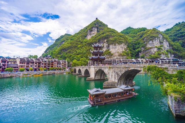 高铁直达！11-12月最值得去的6个古镇，工作累了，就去小住三五天