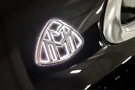 21天！迈巴赫S级从160万跌到122万，换壳版奔驰S去年还加价十几万图片