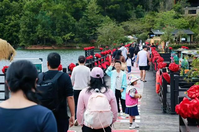 思茅区2025年国庆中秋假期接待游客超102万人次！旅游花费9.13亿元！