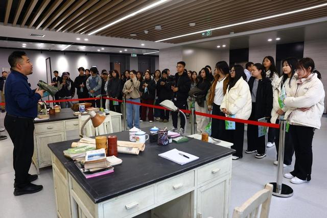 沉浸影都，感触产业新脉动——2025净月粉丝荟收官之作“长春国际影都体验日”活动成功举办