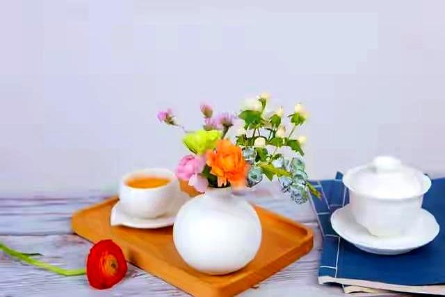 发现一个现象：父母有退休金的家庭，基本上会有这五种共性