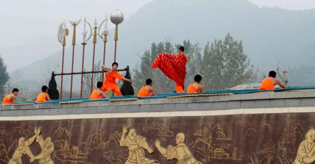 “中原走笔”之四 ― 少林寺杂记