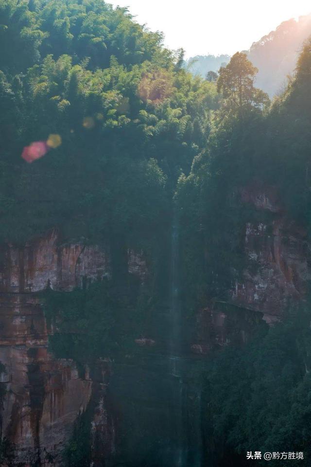贵州还有风景绝美的无人区，拥有12个瀑布，却不收一分门票