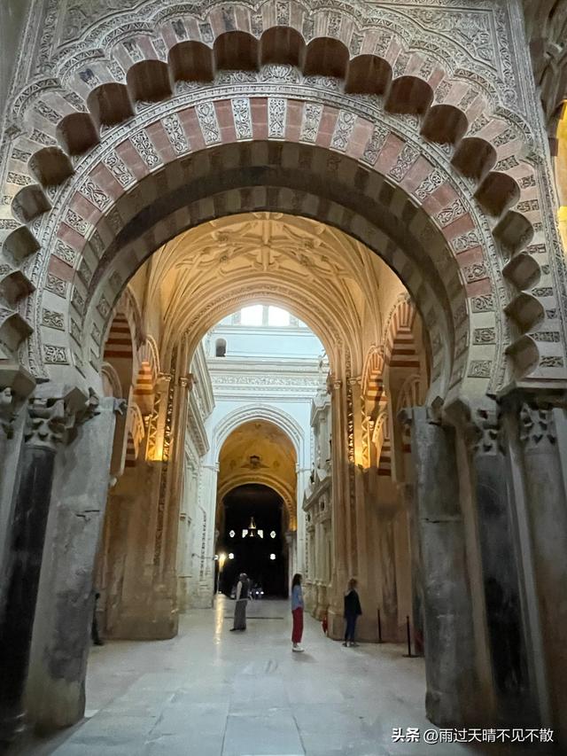 免费参观世界上唯一一座清真寺大教堂Cordoba 西班牙