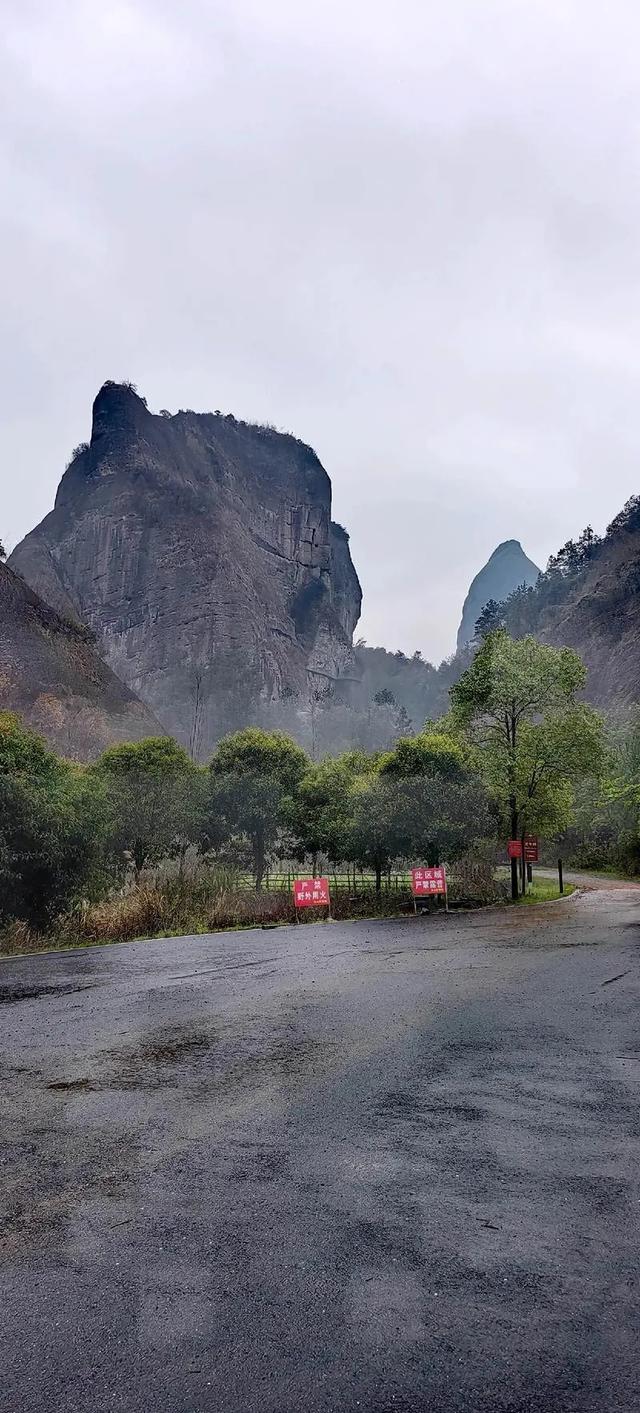 湖南必去十大景点排行榜，这才是湖南最值得去的10个地方，收藏好