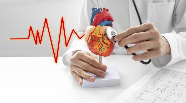 复旦研究：常爱晚上刷牙的人，患冠心病、心梗的风险要比其他人低