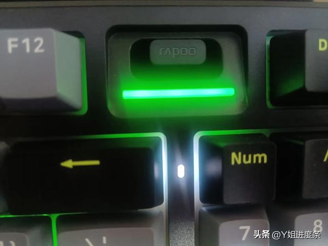 299的机械键盘选哪款？自用性价比机械键盘目前还是选的雷柏