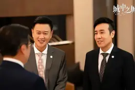 亿万身家富二代，被滕华涛发掘力捧，冯嘉怡凭《城中之城》再走红图片