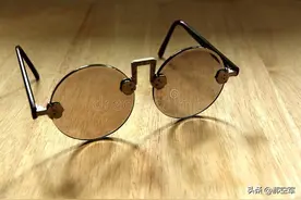 怎么鉴别天然水晶石眼镜图片