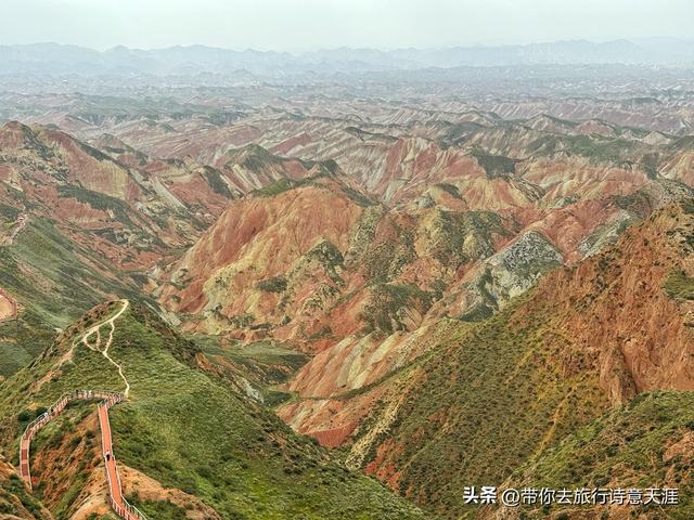 兰州水墨丹霞，藏在荒山人未识