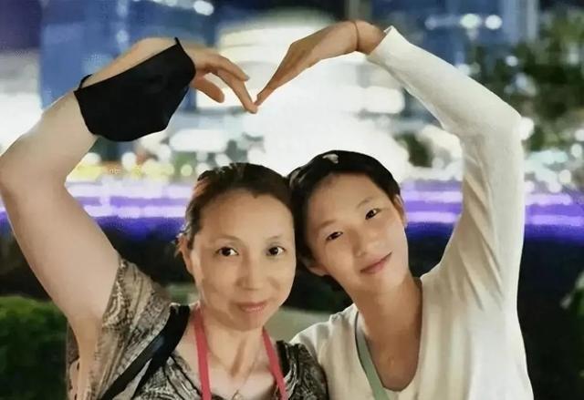全红婵入学仅4天，担心的事再次发生，官媒：退不退由她自己决定