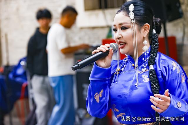 “北疆文化神州行”乌兰牧骑全国巡演60周年纪念演出｜“红色的嫩芽”长成参天大树 南国盛开北疆文化之花