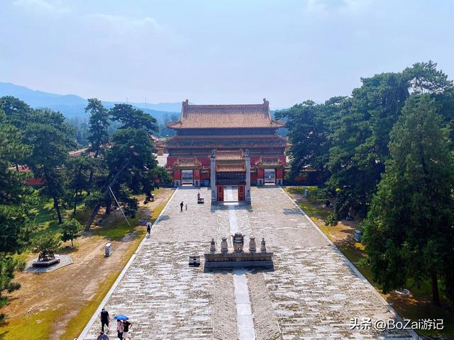永宁山藏清西陵，神道石像生藏玄机，游客争论不停！