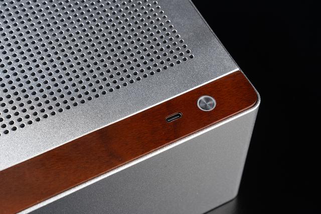 英特尔酷睿Ultra5 230F+铭瑄挑战者H810ITX+乔思伯NV10装机分享！