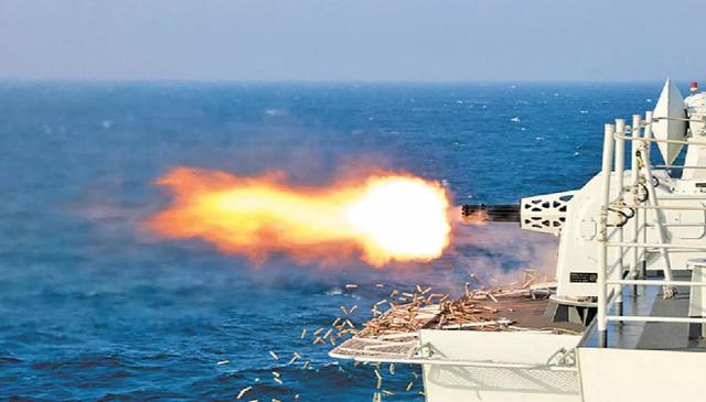 王毅通告全球，不许日本碰台湾，封海超300小时，中方出动福建舰