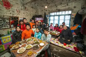 农村红白喜事的总管，又没有报酬，为何还有人抢着当？有啥好处？图片