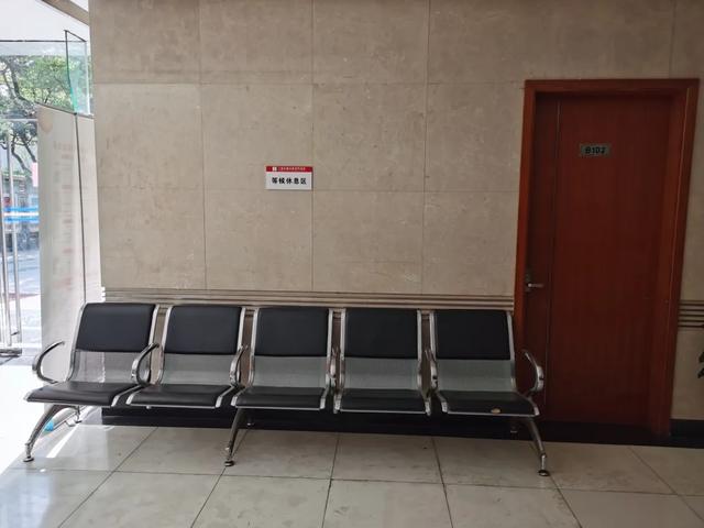 典藏上海，向新而生！上海市城市建设档案馆打开围墙，与市民共享单位附属绿地空间