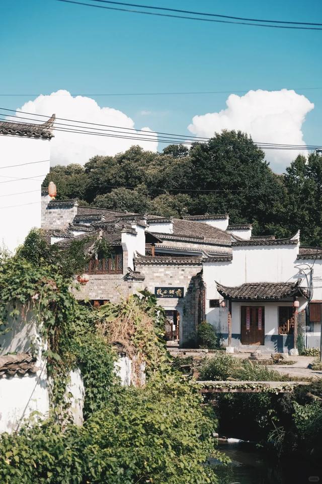 适合一个人散心旅行的4个治愈小城，工作累了，挑一个小住三五天