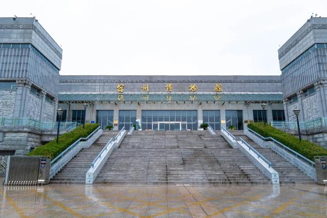 1元的包子，4块钱的蒸饺，这座城给人的幸福感怎么能这么高啊！