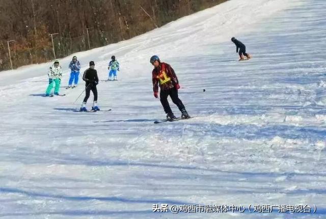【迎旅发 看鸡西】100元全天畅玩！鑫人合滑雪山庄超全攻略来袭→