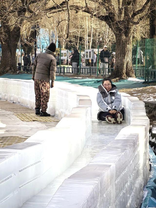 80米超长冰滑梯又双叒来啦！还有企鹅巡游