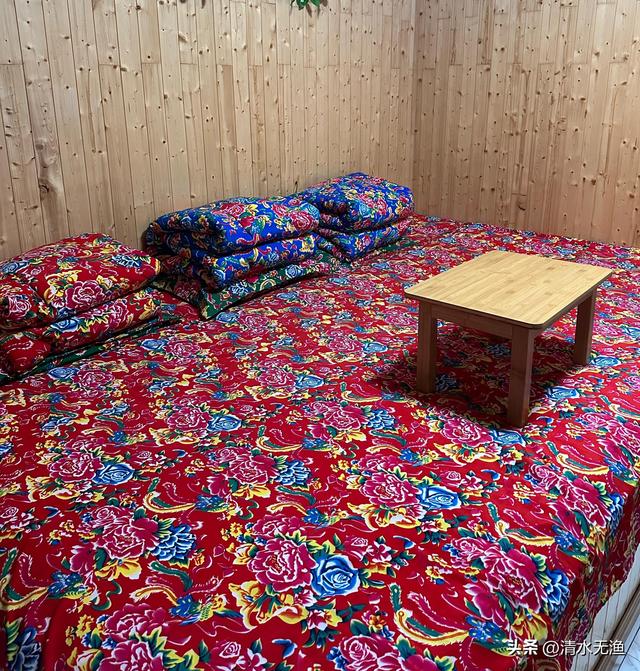 哈尔滨有趟慢火车直达漠河，1200公里17小时，被称为最美雪国列车