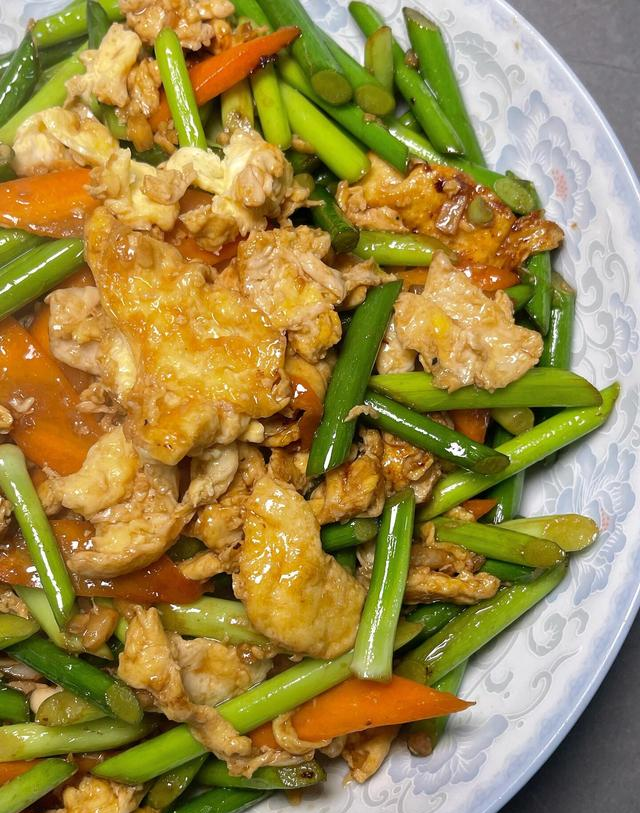越吃眼睛越亮！这个菜大量上市，2块一斤，妈妈们赶紧给孩子安排