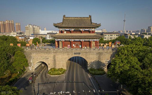 老开封也未必知道！不起眼的巷中小院，竟是包拯断案的民间公堂