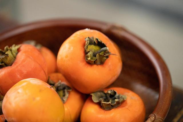 柿子立大功？浙大研究发现：柿子可在36小时清除27%有害菌群？