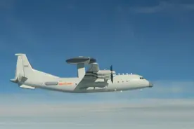 50个旅4000架飞机：解放军空军六大优势，美军干预台海必全军覆没图片