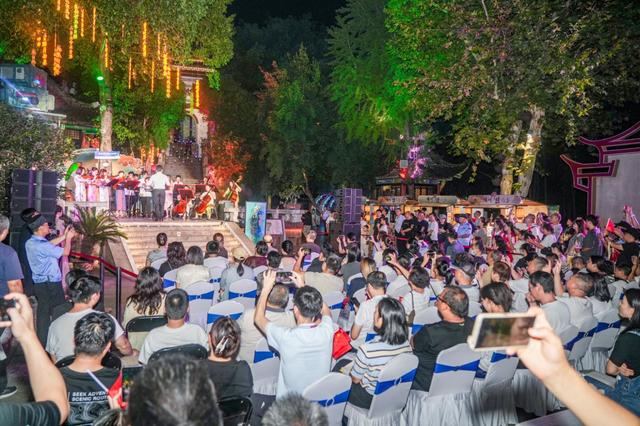 中秋诗会、木偶剧演出、大禹治水文化展…… 晴川阁双节文化活动打动市民观众